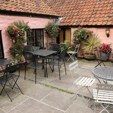 The City Arms Wells Kültér fotó